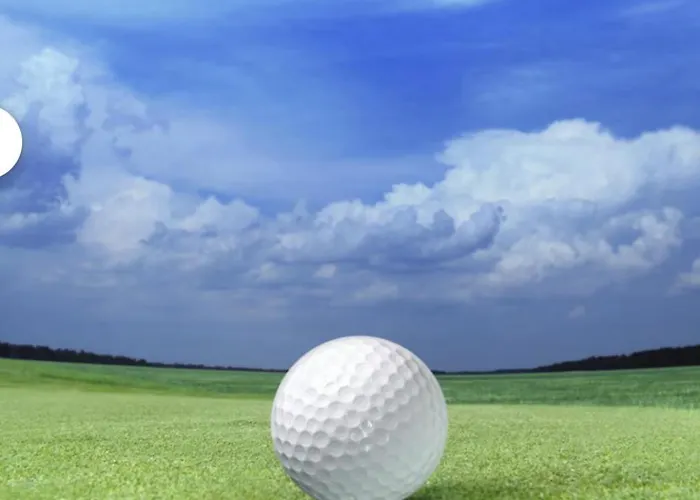 فيلة La Selva Pga خيرونا